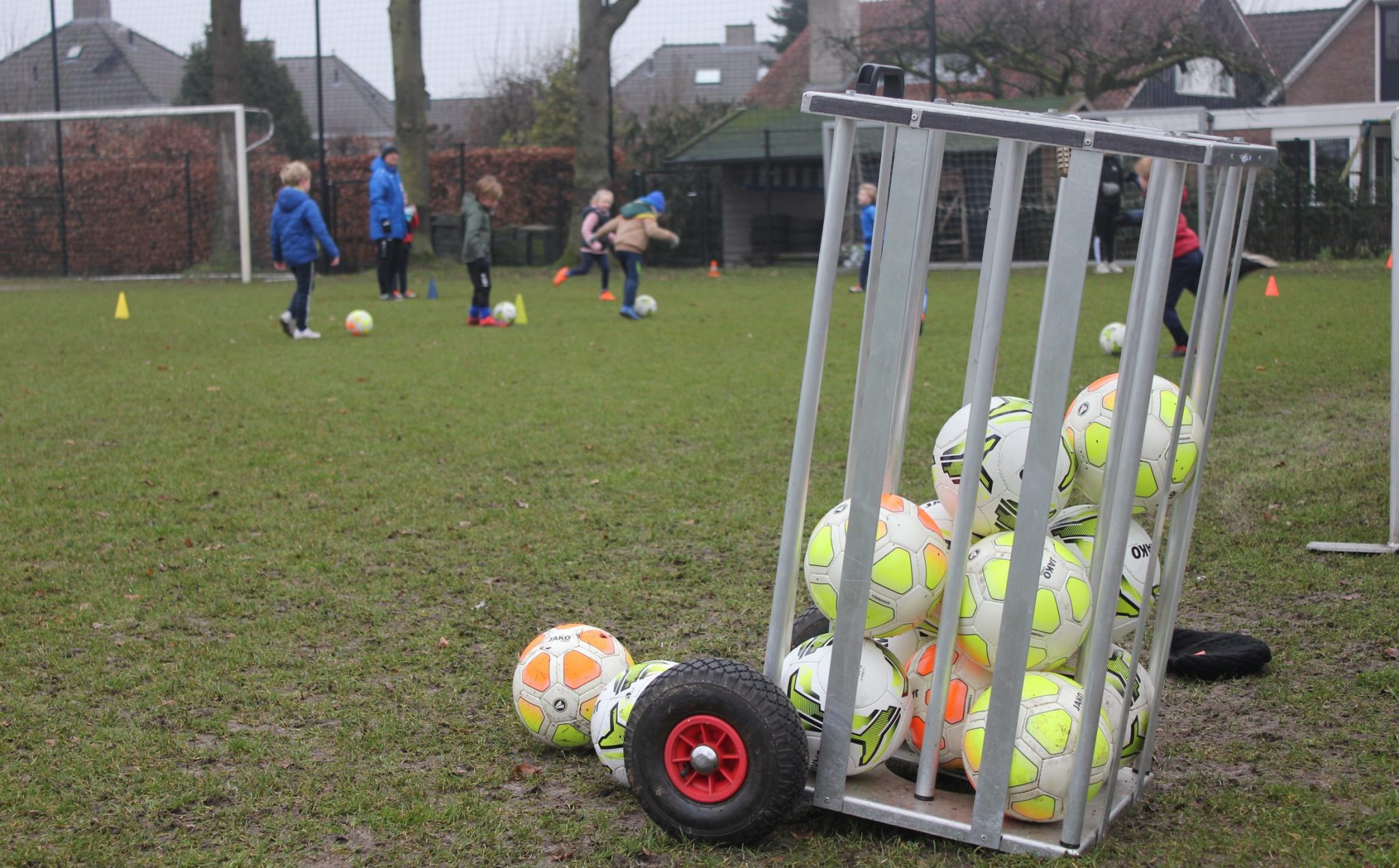 Trainingstijden en trainers seizoen 2024-2025