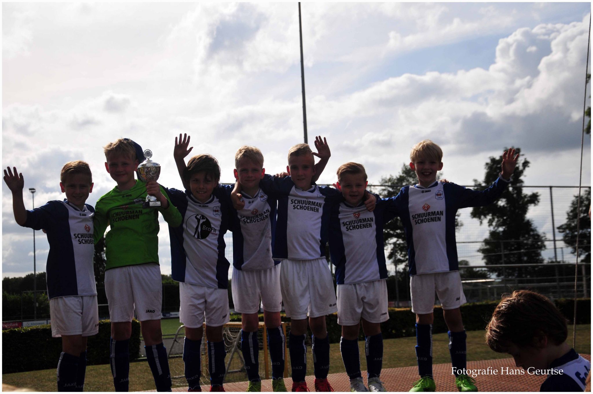 Gezocht Trainers voor JO15-2, JO13-2 en JO12